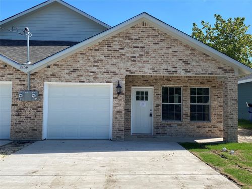 unit-b-3309 Polk St, Greenville, TX, 75401-3142 | Card Image