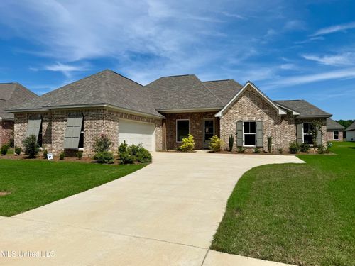 204 Wethersfield Dr, Florence, MS, 39073-1209 | Card Image