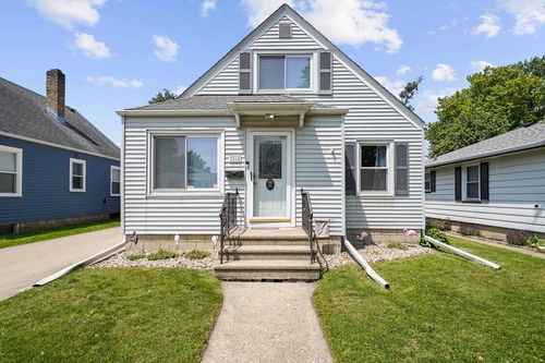 7018 31st Avenue, Kenosha, WI, 53142 | Card Image