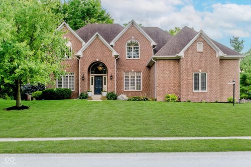 11531 Woods Bay Ln, Indianapolis, IN, 46236-8582 | Card Image
