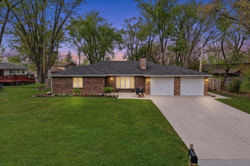 815 Schilling Dr, Dyer, IN, 46311 | Card Image