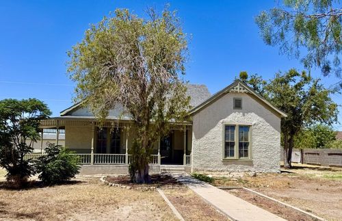 301 N Rooney St, Fort Stockton, TX, 79735-5718 | Card Image
