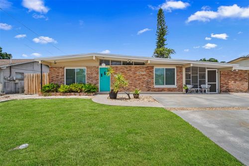 6010 N Gunlock Ave, TAMPA, FL, 33614-5712 | Card Image