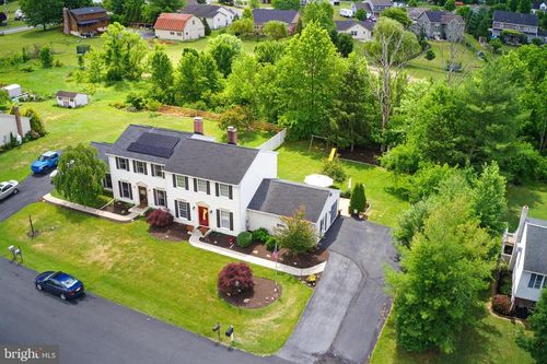 121 Wheatland Dr, DENVER, PA, 17517-9612 | Card Image
