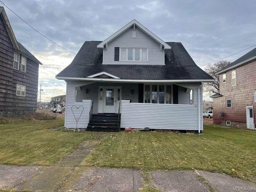 215 E Gogebic Street, Ironwood, MI, 49938 | Card Image