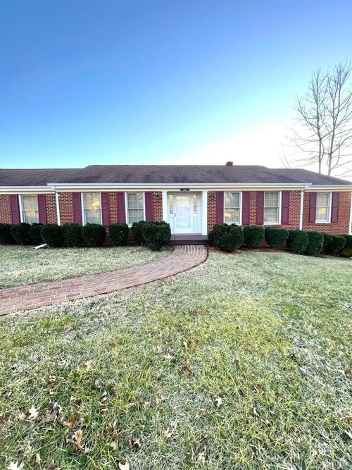 1102 Smith St, BEDFORD, VA, 24523-3010 | Card Image