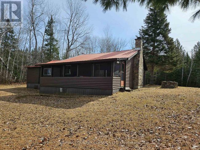 61 River Lane, House other with 4 bedrooms, 1 bathrooms and 6 parking in South Algonquin ON | Image 4