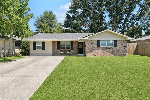136 Palm Springs Dr, Slidell, LA, 70458-5110 | Card Image
