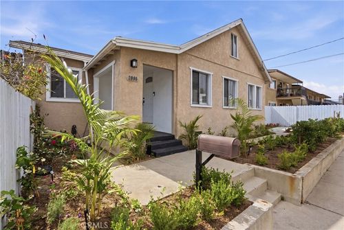 2005 Phelan Ln, Redondo Beach, CA, 90278-3205 | Card Image