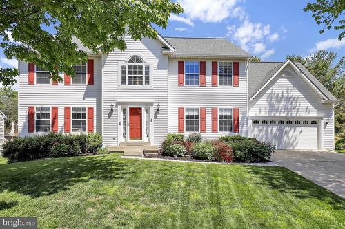 8 Madrigal Ct, GERMANTOWN, MD, 20876-6334 | Card Image