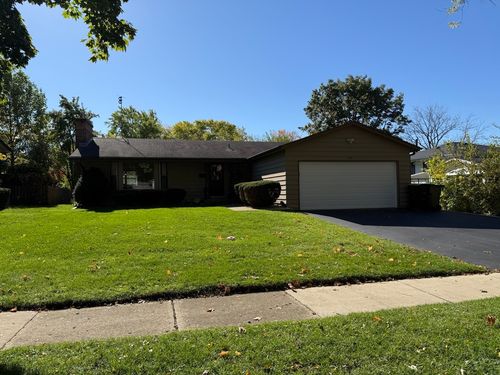 125 W Margaret Ter, Cary, IL, 60013-2155 | Card Image