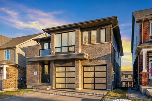 17 Ryder Ave, Guelph, ON, N1G0H3 | Card Image
