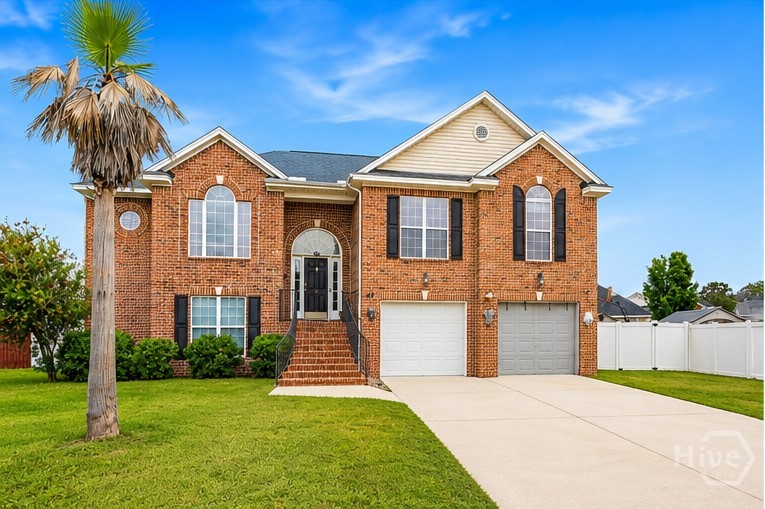 Residential in Richmond Hill 2