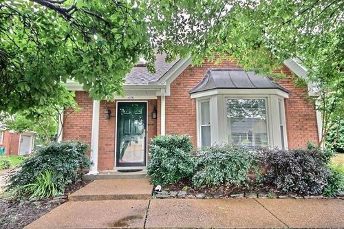 376 Chickadee Cv, Collierville, TN, 38017 | Card Image