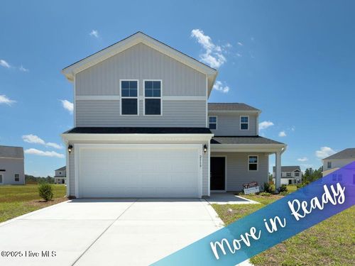 2219 Roadster Pony Ln, Hope Mills, NC, 28348-6503 | Card Image