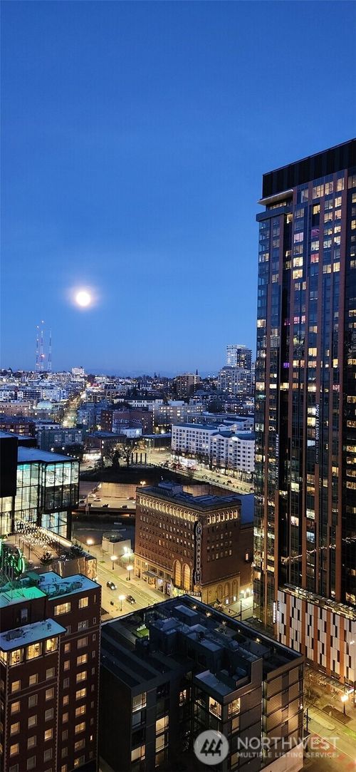 2503-737 Olive Way, Seattle, WA, 98101-3751 | Card Image