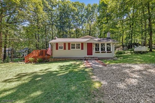 44 Appleseed Rd, Sussex, NJ, 07461-4741 | Card Image