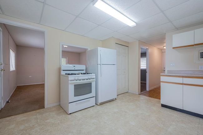 3381 208 St, House other with 3 bedrooms, 2 bathrooms and 9 parking in Langley BC | Image 9
