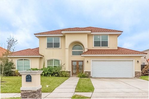 104 Auburn Ave, McAllen, TX, 78504-1992 | Card Image