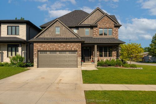 191 Spencer Ave, Lucan, ON, N0M2J0 | Card Image