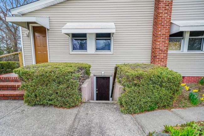 View of exterior entry | Image 5
