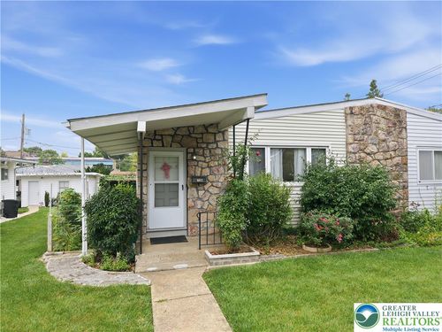 736 N Saint Lucas St, ALLENTOWN, PA, 18104-4031 | Card Image