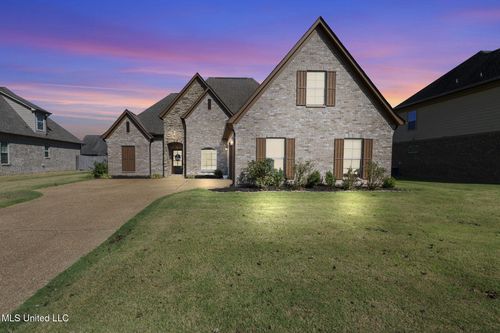 1098 Broadwing Cir S, Olive Branch, MS, 38654-9548 | Card Image