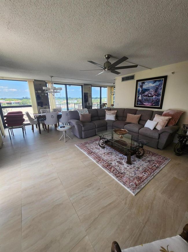 APT-601 - 899 Jeffery St, Condo with 2 bedrooms, 2 bathrooms and null parking in Boca Raton FL | Image 6