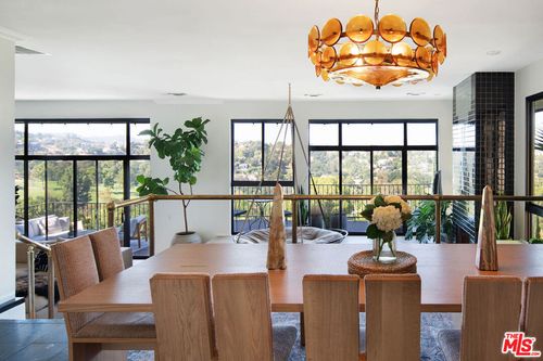 4661 Bedel St, Woodland Hills, CA, 91364 | Card Image