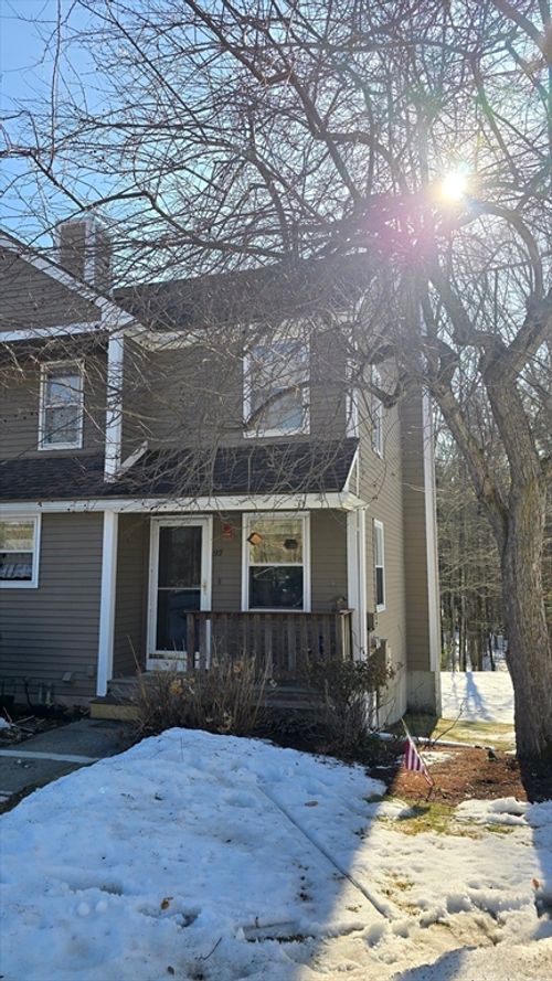 93-93 Pennacook Dr, Leominster, MA, 01453-4583 | Card Image