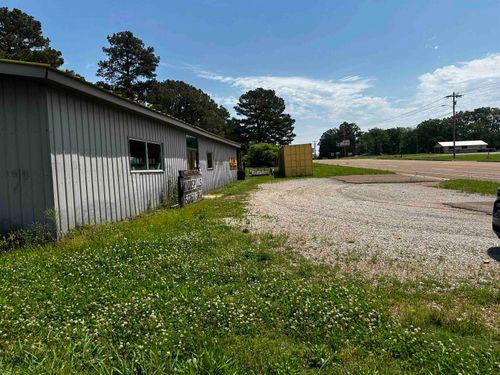 2645 64 Hwy, Crump, TN, 38327 | Card Image