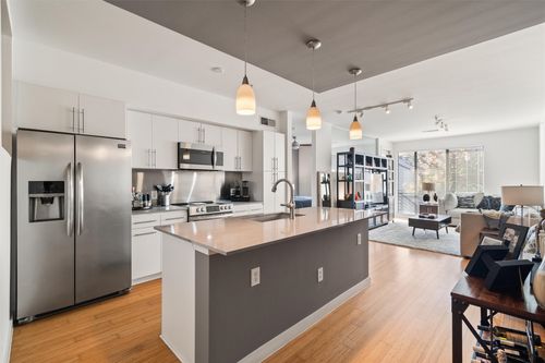 apt-109-4040 N Hall St, Dallas, TX, 75219-3684 | Card Image