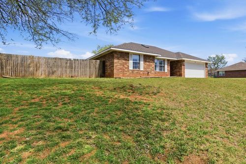 202 E Earl St, Wanette, OK, 74878-4500 | Card Image