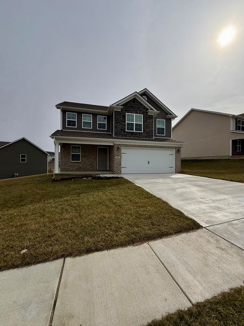 8001 Driftwood Loop, Richmond, KY, 40475-8464 | Card Image