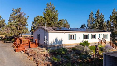 8562 Sw Crater Loop Rd, Terrebonne, OR, 97760-9561 | Card Image