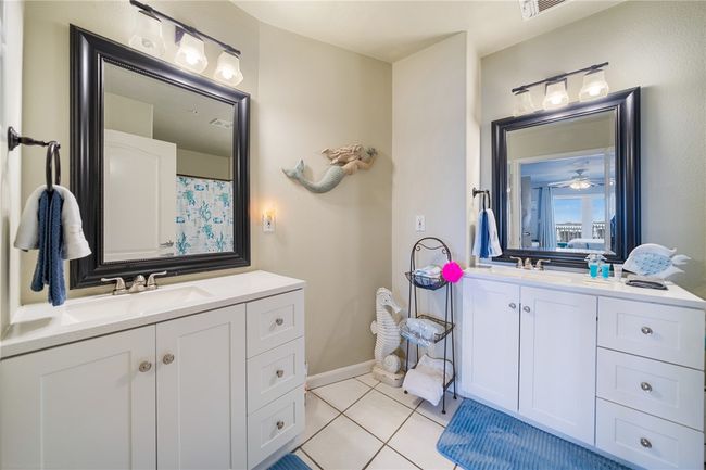 1006 - 5495 State Highway 361, Condo with 2 bedrooms, 2 bathrooms and null parking in Port Aransas TX | Image 25