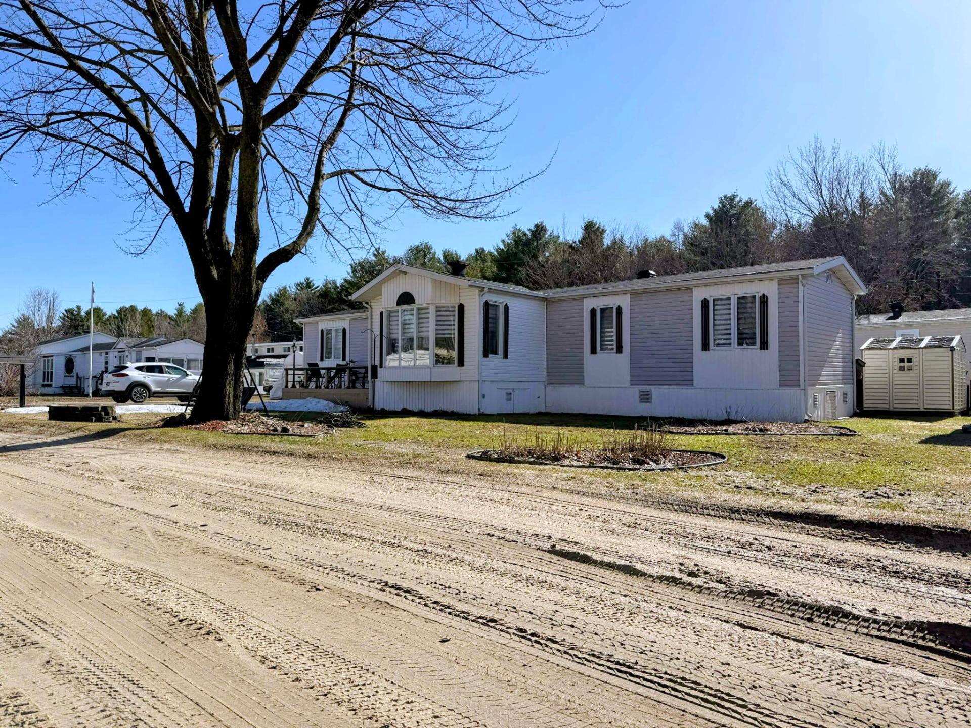 Residential in Terrebonne (La Plaine) 3