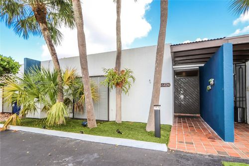 16424 Briar Patch Pl, Miami Lakes, FL, 33014-6090 | Card Image