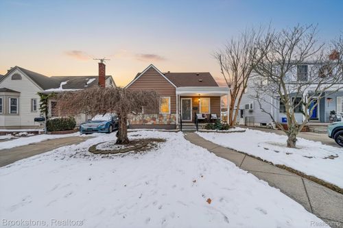 3530 Roosevelt St, Dearborn, MI, 48124-3628 | Card Image