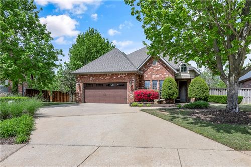 1117 Ne Saint Ives Rd, Bentonville, AR, 72712-8448 | Card Image