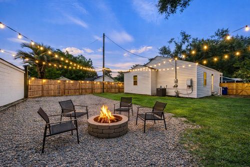 2116 Commander Rd, North Charleston, SC, 29405-7751 | Card Image