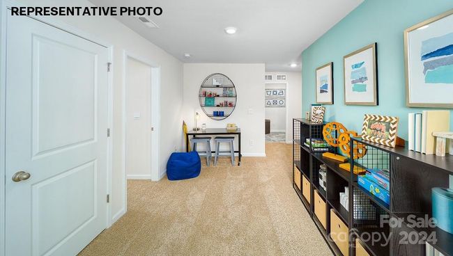 Guest Full Bathroom- main level | Image 15