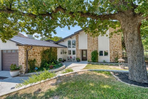 202 Big Spur N, Horseshoe Bay, TX, 78657-5720 | Card Image