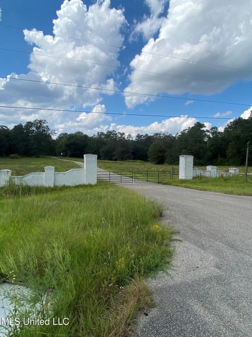 25105 Highway 15, Saucier, MS, 39574-8323 | Card Image