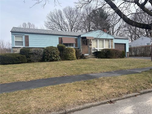 46 Lake Garden Dr, Cranston, RI, 02920-1308 | Card Image