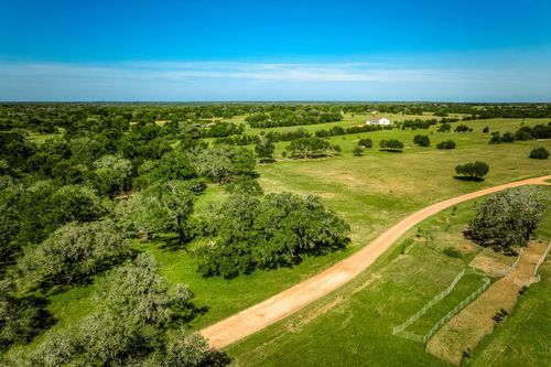 330 N Nassau Rd, Round Top, TX, 78954-5023 | Card Image