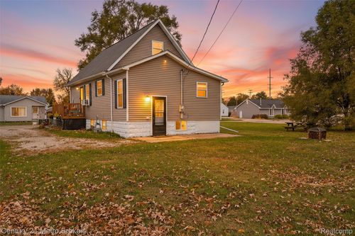 226 Bell St, Marine City, MI, 48039-1713 | Card Image