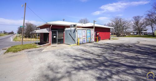 1796 Central Ave, Horton, KS, 66439-1217 | Card Image