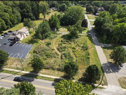 8530 E Market St, Warren, OH, 44484-2339 | Card Image