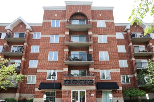 401-3401 N Carriageway Dr, Arlington Heights, IL, 60004-1528 | Card Image